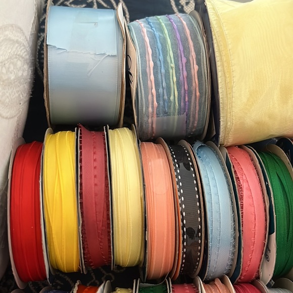 VARIOUS SPOOLS OF RIBBON - Picture 4 of 5